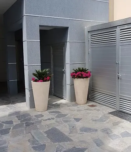 Julia's アパート *